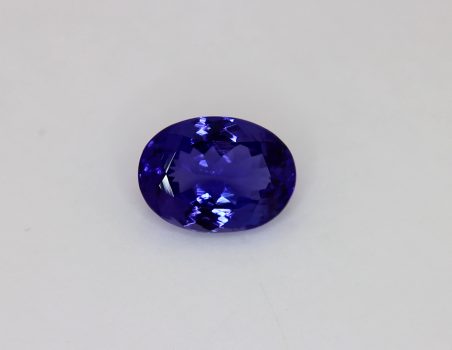 Tanzanite taglio ovale, 3.81 ct